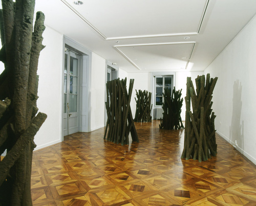 Formité, 2002.